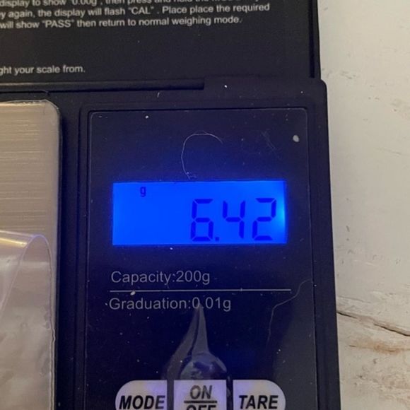 18” silver tone chain necklace & 1” engravable pendant & 30 bezel set crystals - Picture 9 of 9